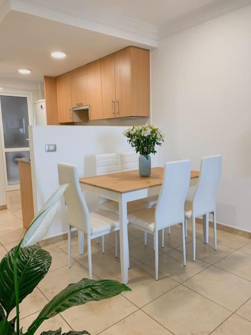 Apartamento Con Vistas Al Mar El Poris 포리스 데 아보나 외부 사진